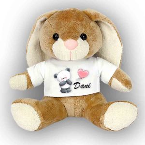 Plüss nyuszi saját névvel, pandás pólóban