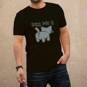 Kiss my ass fekete póló