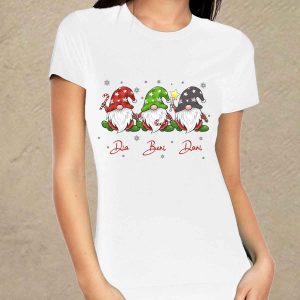 Karácsonyi manók fehér női póló nevekkel