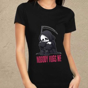 Nobody hugs me fekete női póló (piros felirat)
